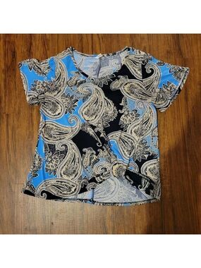 C EST 1946 size medium 21in across chest